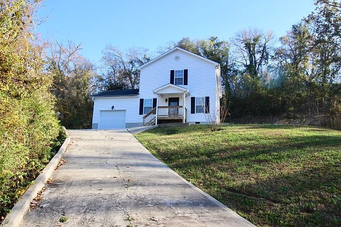 1st image of 222 Elmwood Dr
