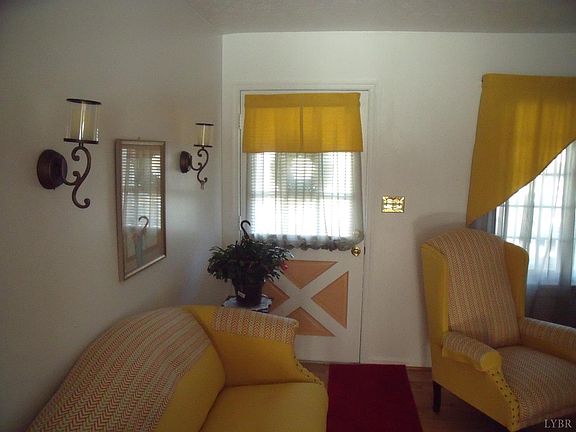 4th image of 1211 Craigmont Dr