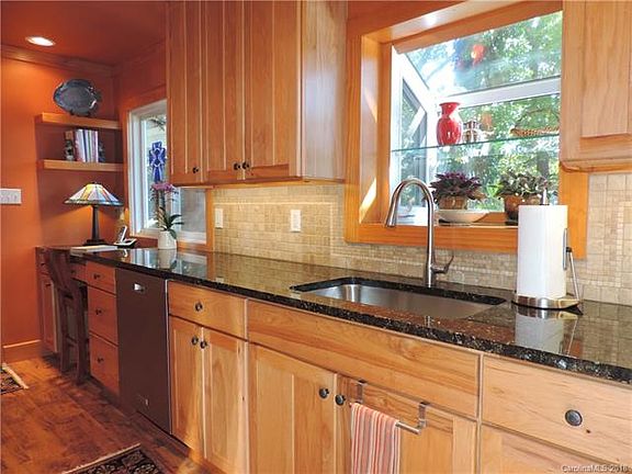 3rd image of 200 Mountain Home Estate Dr