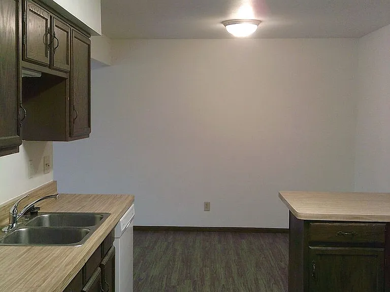 N18W5391 Pierce Ct — Photo 3