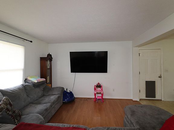 5th image of 339 Courchelle Dr