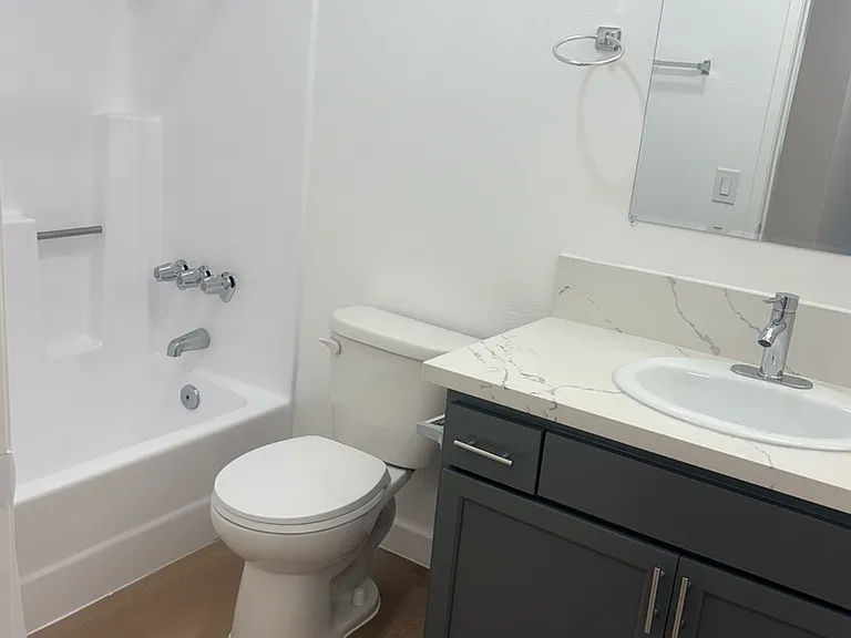 8735 Variel Ave — Photo 5