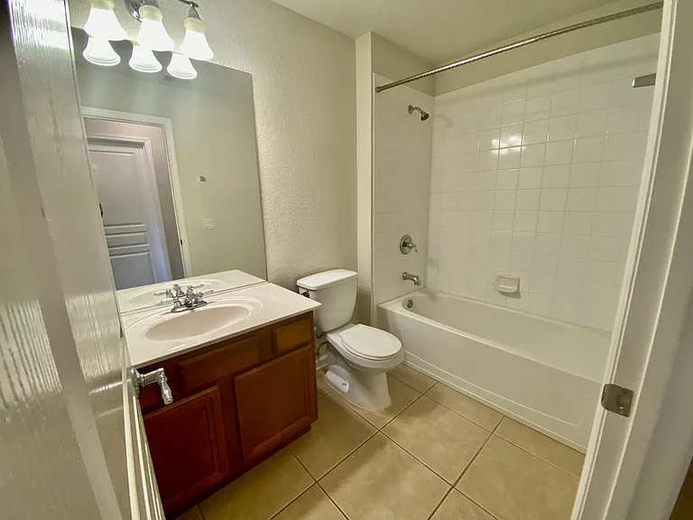7718 Fairgrove Ave — Photo 21