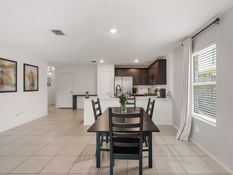 709 Odlozil Ln — Photo 12