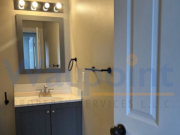 5th image of 421 Balderson St #5
