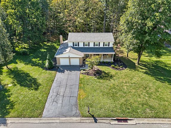3rd image of 185 Dogwood Dr