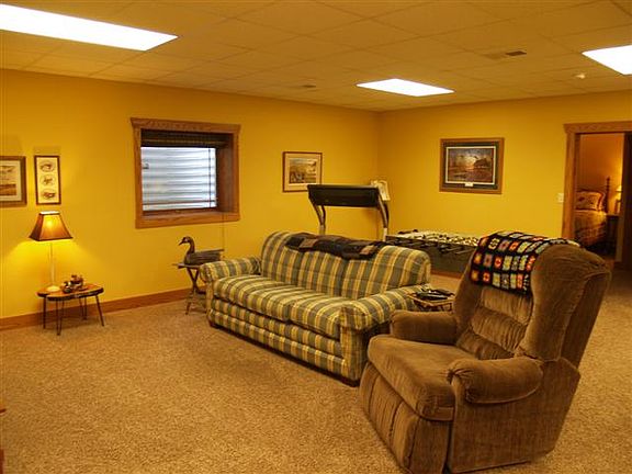 finished basement/Family Roo