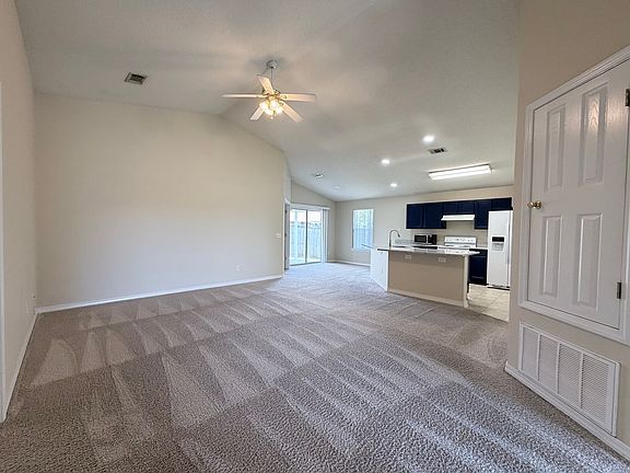 2nd image of 322 Mizzen Ln