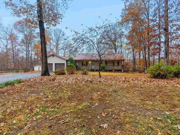 105 Wildwood Ln, Landrum, SC 29356