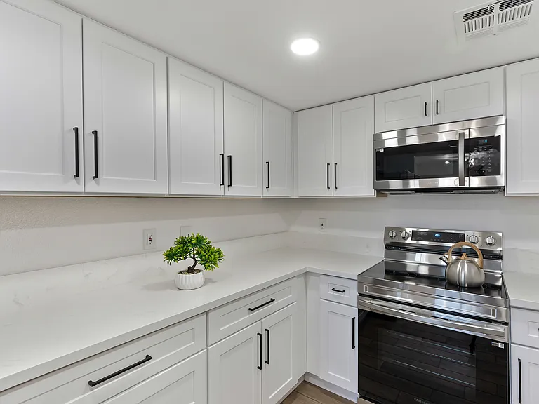 89 E Texas Ave #A — Photo 4