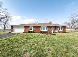 1376 E 1050th Ave, Oblong, IL