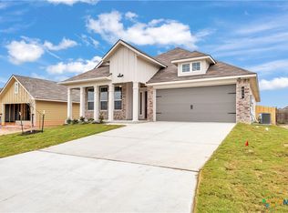 414 University Ave, Troy, TX 76579