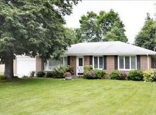 7612 Sandyridge St, Portage, MI 49024