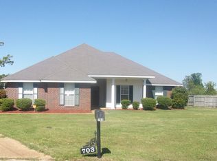 703 Pebble Cv, Byram, MS 39272