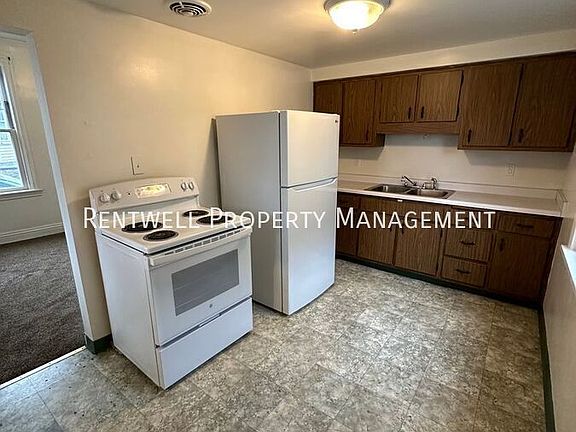 2nd image of 237 N 2nd St Unit 1