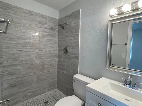 37831 Clinton Ave, Dade City, FL 33525