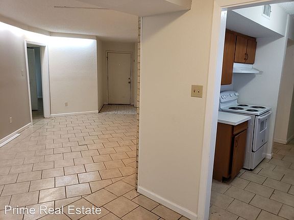 3rd image of 624 Del Mar Blvd
