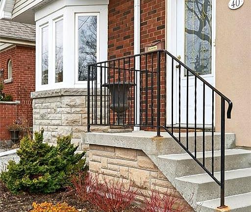 2nd image of 40 Roanoke Rd