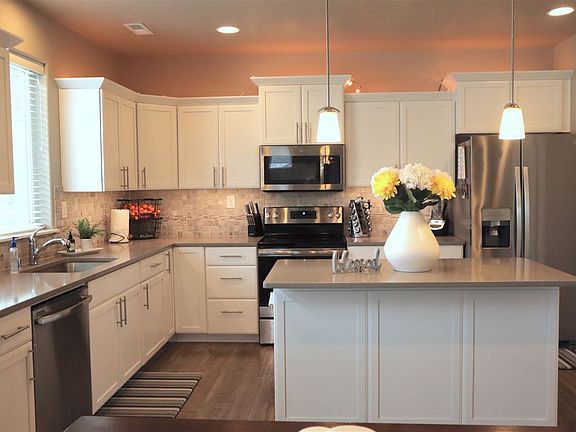 5th image of 4711 E 15th Ave