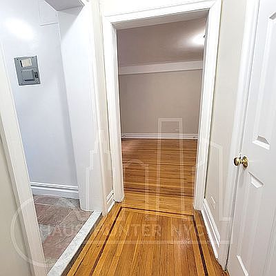4th image of 109-20 Queens Blvd APT 4K