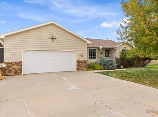 734 Arthur Pl, Rapid City, SD 57701
