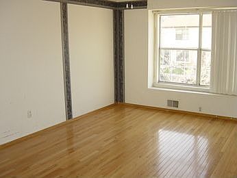 2nd image of 12 Woodlawn Ave