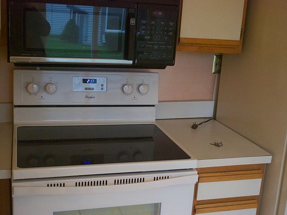 4th image of 107 Candlewood Dr