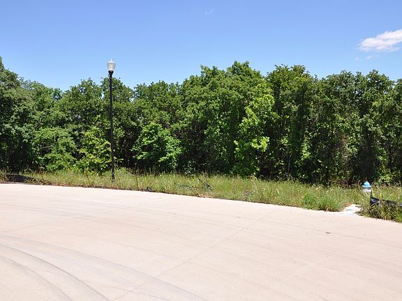 2nd image of 8600 Del Pino Ct