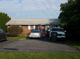 6349 Chapmans Rd, Allentown, PA 18106