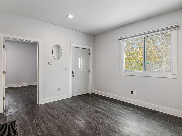 1036 Jackson St NW #1 — Photo 15