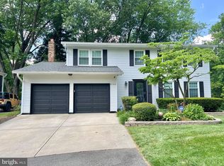 6103 Winter Park Dr, Burke, VA 22015
