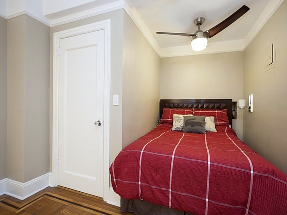 4th image of 225 E 79th St APT 6C