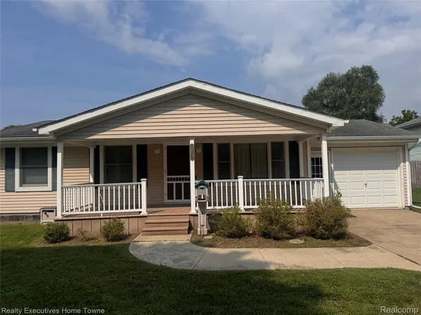 3407 10th Ave, Port Huron, MI 48060