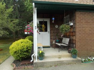 4 Deerfield Dr #D, Whiting, NJ 08759