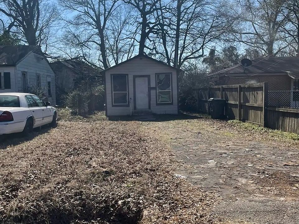 1st image of 2623 Regent St