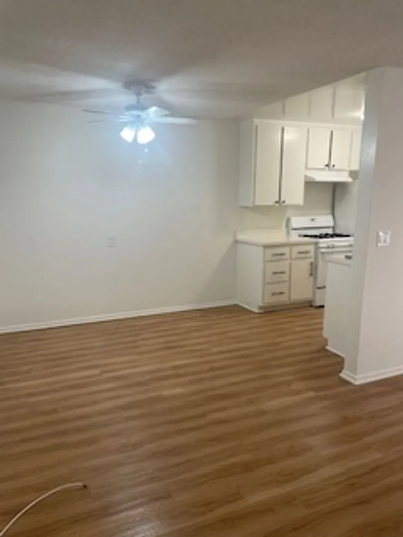 518 Raymond Ave. — Photo 3