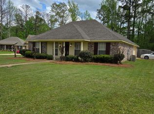 218 Terry Brook Dr, Terry, MS 39170