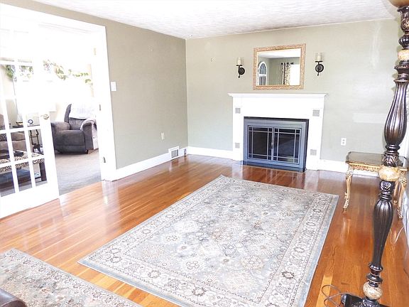 5th image of 46 Tudor St