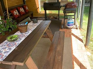 904 16th St NW, Conover, NC 28613