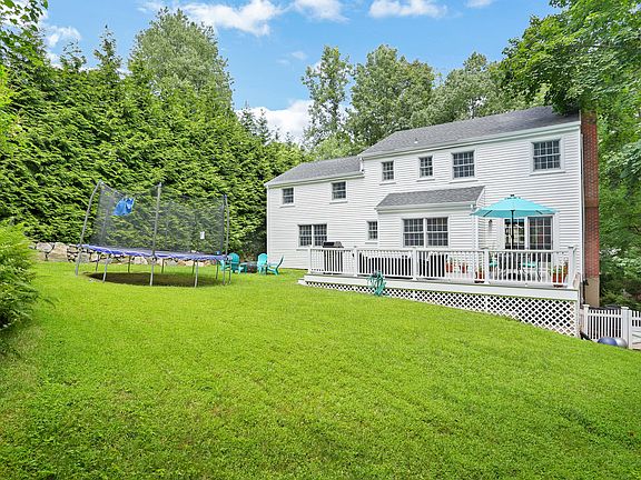 36 Sundance Dr Cos Cob CT-print-028-027-029-4200x2800-300dpi.jpg