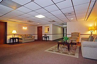 2nd image of 1491 Ashland Ave APT 4NW