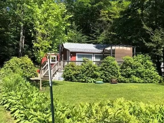 2nd image of 44 Aberdeen Rd