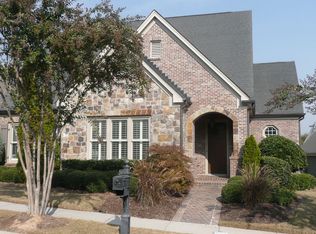 5784 Chickasaw Ln, Braselton, GA 30517