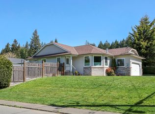 1622 Guthrie Rd, Comox, BC V9M 1A7