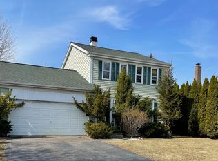 1527 W Richmond St, Arlington Heights, IL 60004