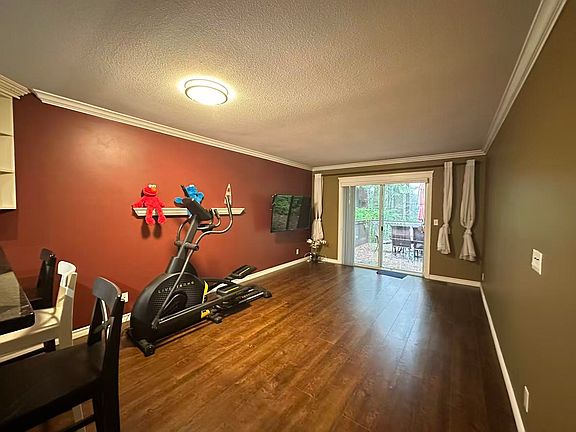 2nd image of 37 Deerwood Pl