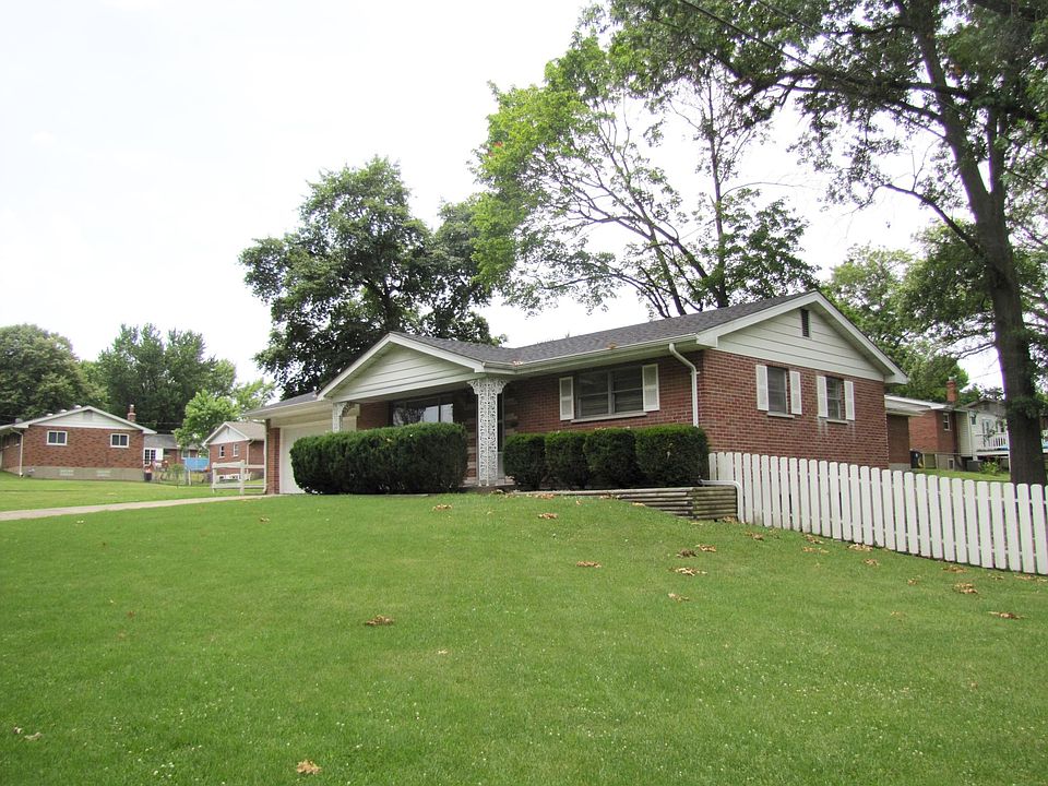 2nd image of 625 Saint Bernard Dr