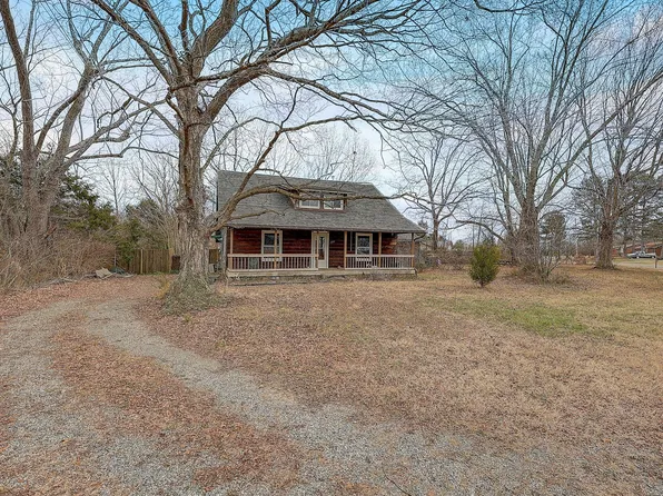 2215 Lynwood Dr, Greenbrier, TN 37073