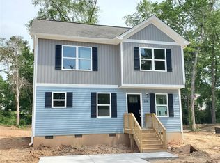 608 E Carpenter St, Dallas, NC 28034