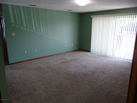 3rd image of 418 S Atlantic Ave APT 3